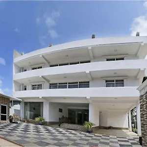 Ronaka Airport Transit Hotel 3*, Katunayake Sri Lanka